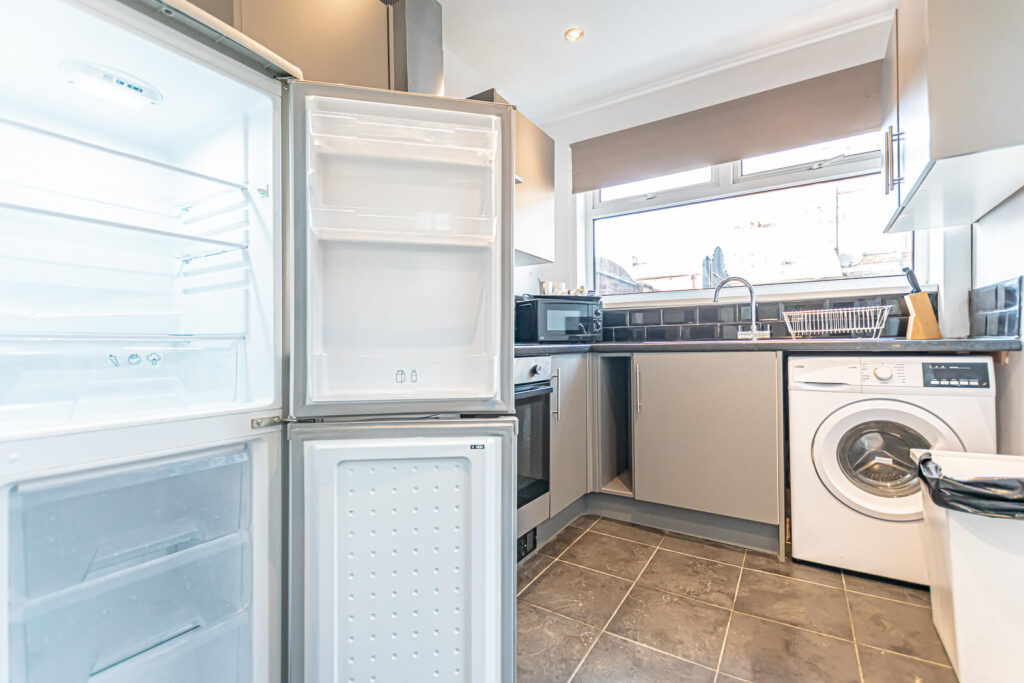 Briscoe Kitchen 14